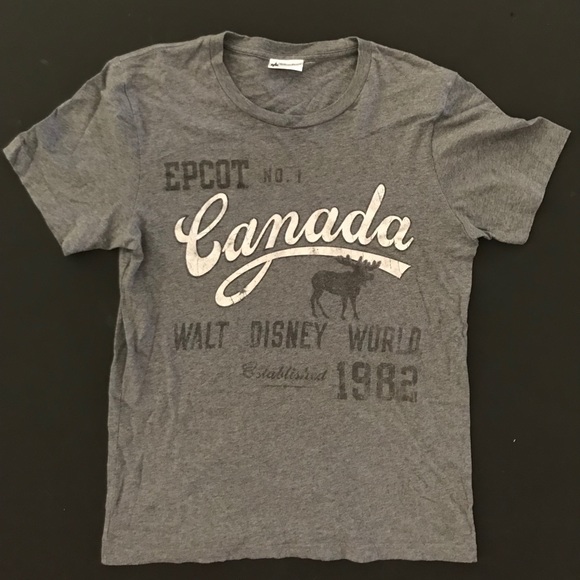 Epcot Canada Disney World Shirt MEDIUM - Picture 1 of 1